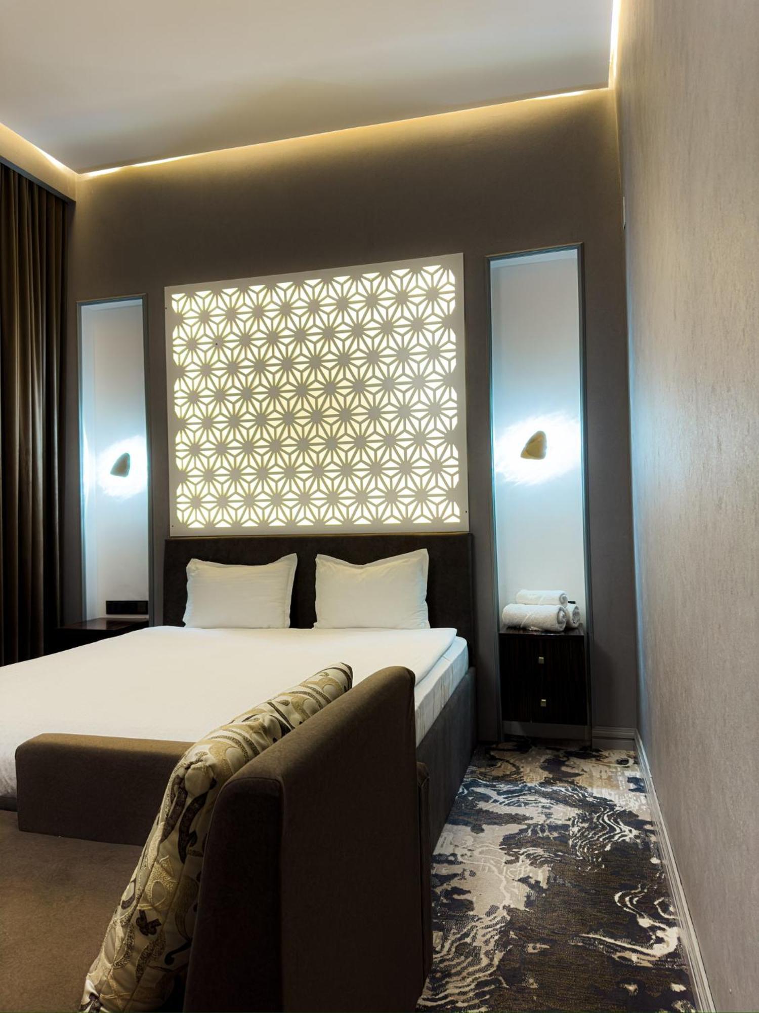 Jasmine Hotel Taraz Exterior foto